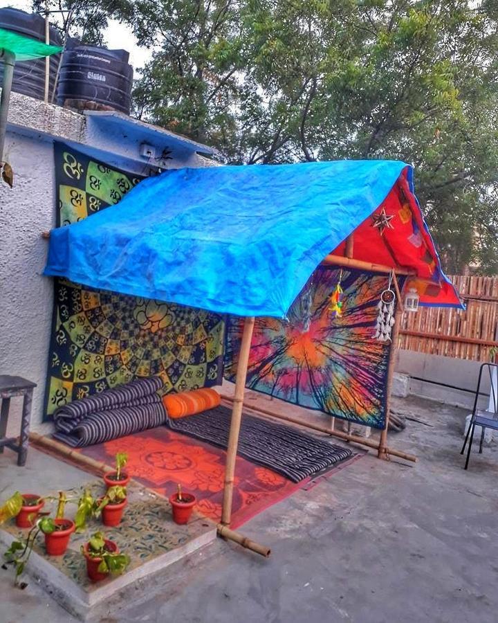 Roots Hostel Nova Deli Exterior foto